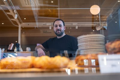 Michael Challma kafé Fresh Tomteboda postterminal